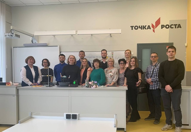 Семинар руководителей и педагогов центров «Точка роста» и It-куба Ломоносовского района.